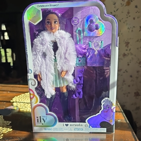 2X HOST PICK. NIP. Disney ily Ursula Doll with Accessories - Picture 1 of 5